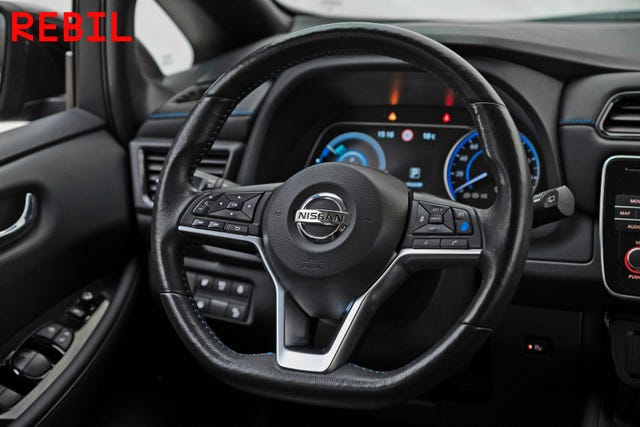 2018 NISSAN LEAF - 12