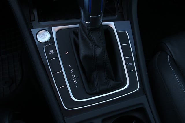 2018 VOLKSWAGEN GOLF - 19