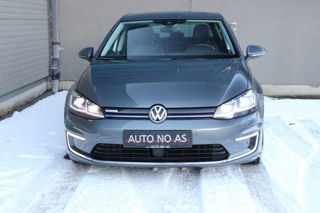 WVWZZZAUZJ8909709 2018 VOLKSWAGEN GOLF-1