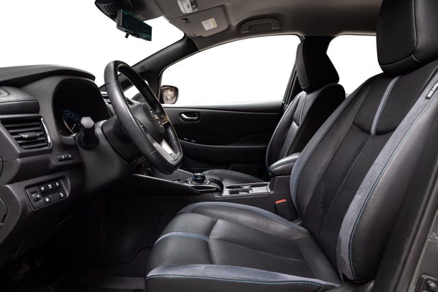 2021 NISSAN LEAF - 9