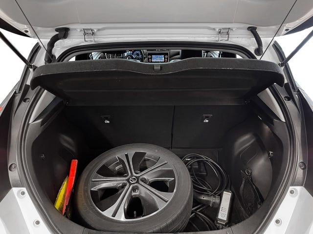 2018 NISSAN LEAF - 28