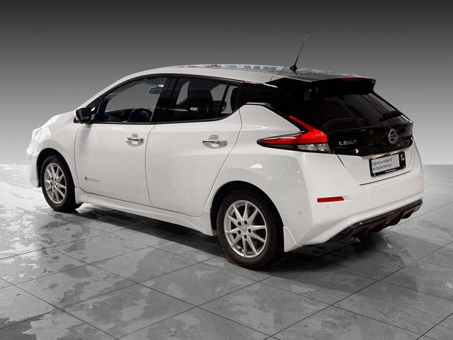 SJNFAAZE1U0024474 2018 NISSAN LEAF-5
