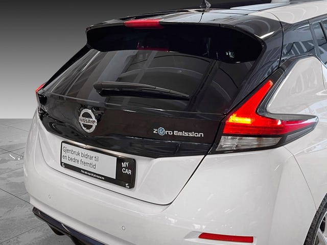 2018 NISSAN LEAF - 10