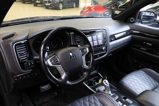 2020 MITSUBISHI OUTLANDER - 26