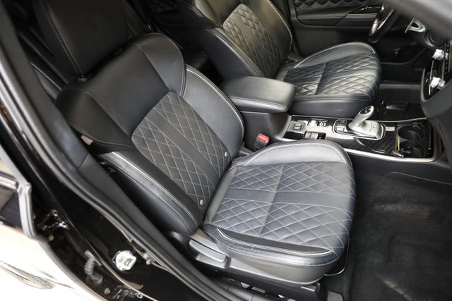 2020 MITSUBISHI OUTLANDER - 24