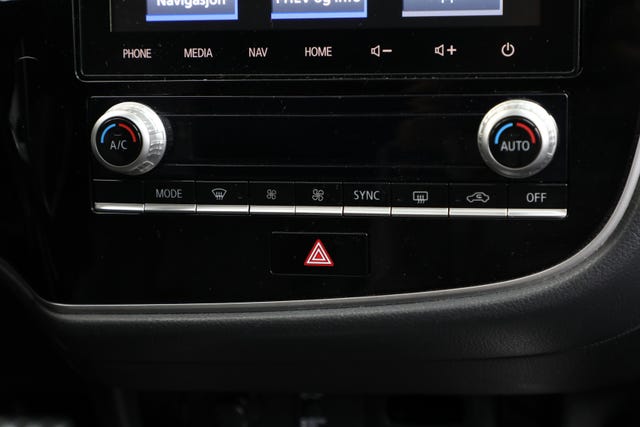 2020 MITSUBISHI OUTLANDER - 19