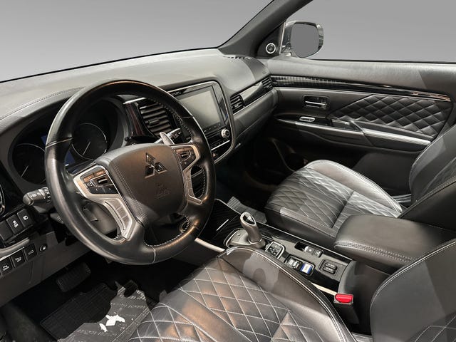 2020 MITSUBISHI OUTLANDER - 10