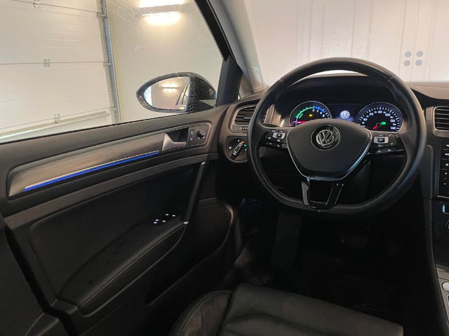 2018 VOLKSWAGEN GOLF - 20