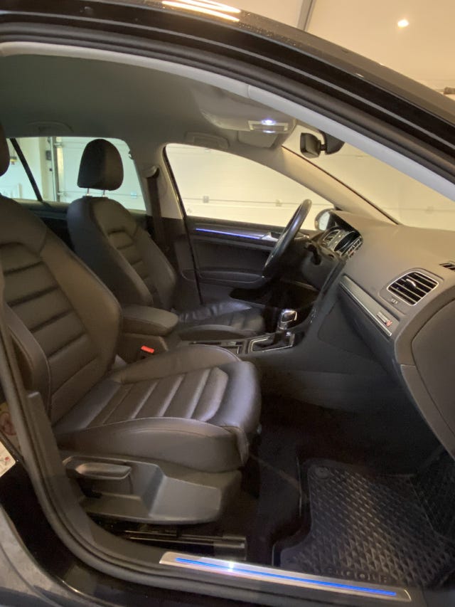 2018 VOLKSWAGEN GOLF - 12