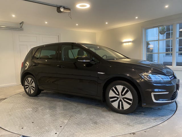 2018 VOLKSWAGEN GOLF - 9