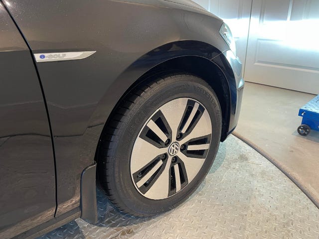WVWZZZAUZJW911192 2018 VOLKSWAGEN GOLF-4