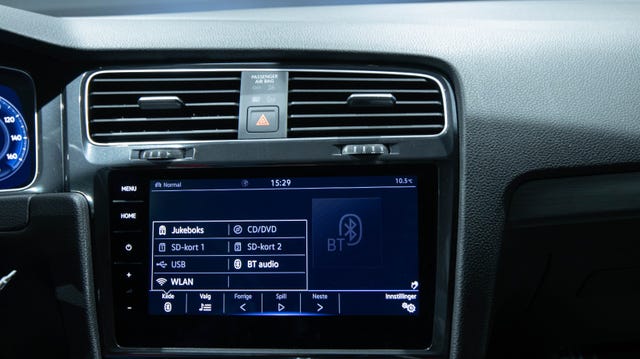 2019 VOLKSWAGEN GOLF - 15
