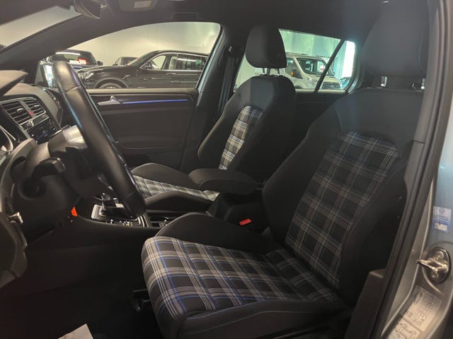 2019 VOLKSWAGEN GOLF - 9