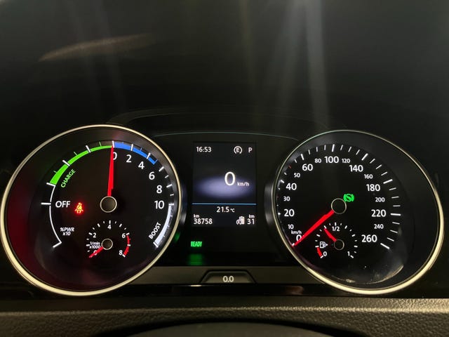 2019 VOLKSWAGEN GOLF - 15