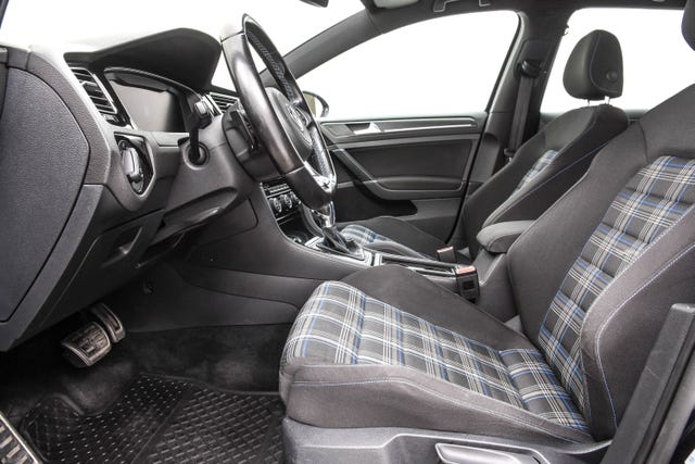 2018 VOLKSWAGEN GOLF - 12