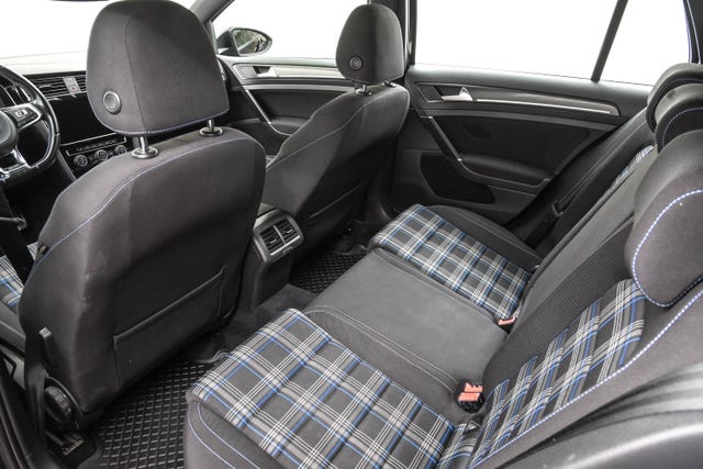 2018 VOLKSWAGEN GOLF - 16