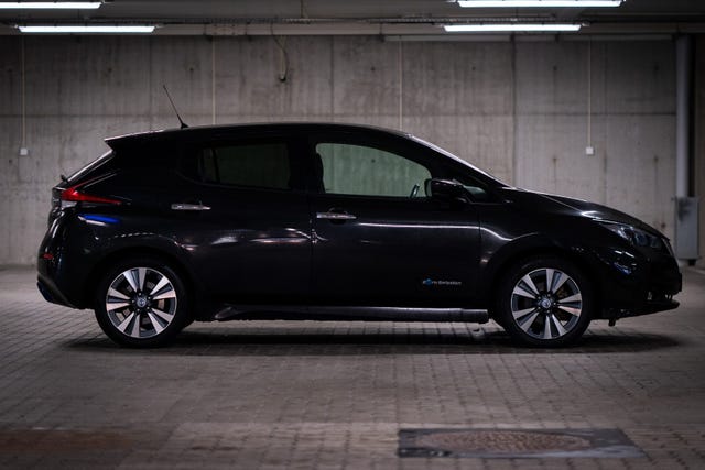 SJNFAAZE1U0019803 2018 NISSAN LEAF-1