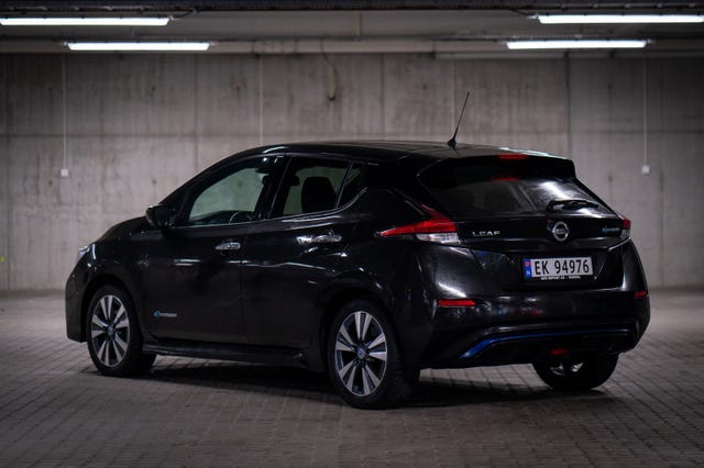 SJNFAAZE1U0019803 2018 NISSAN LEAF-4
