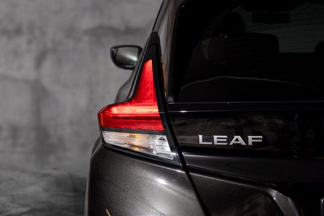 2022 NISSAN LEAF - 8