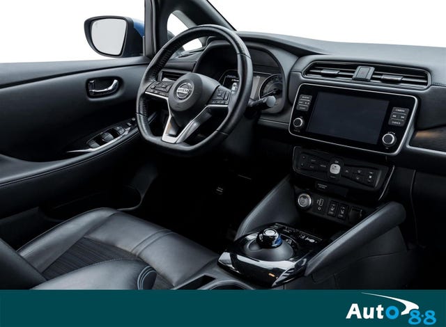 2020 NISSAN LEAF - 25