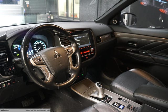 2020 MITSUBISHI OUTLANDER - 12
