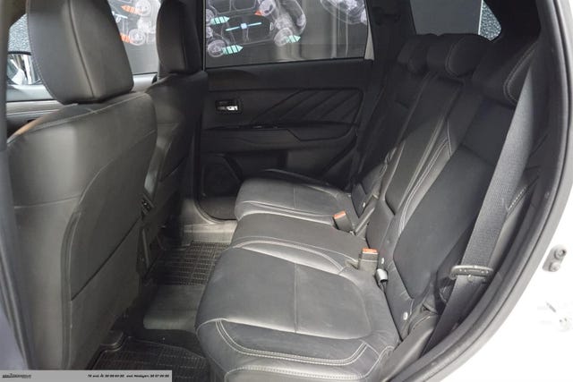 2020 MITSUBISHI OUTLANDER - 11