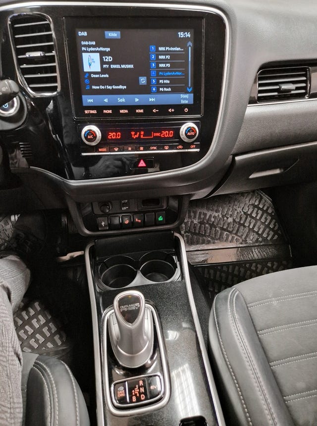 2020 MITSUBISHI OUTLANDER - 33