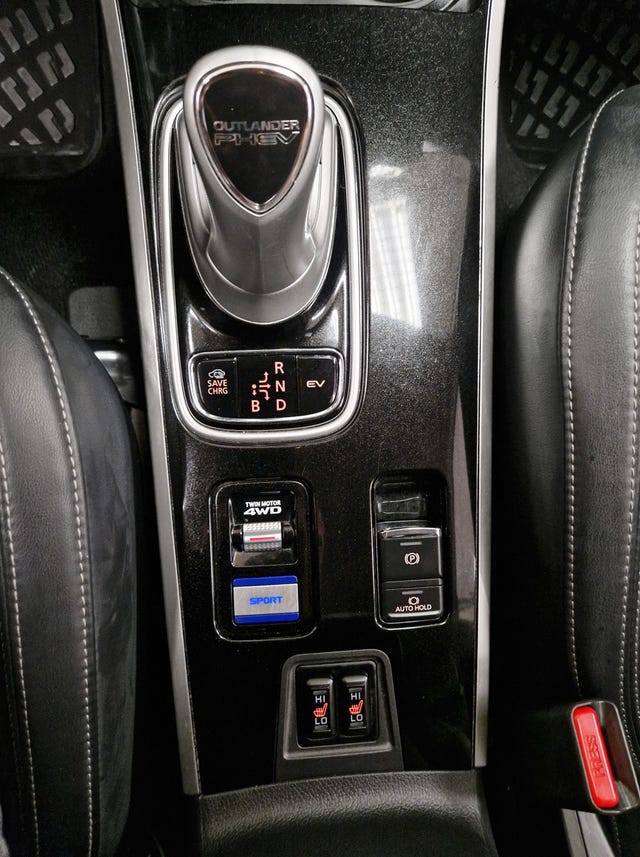 2020 MITSUBISHI OUTLANDER - 21