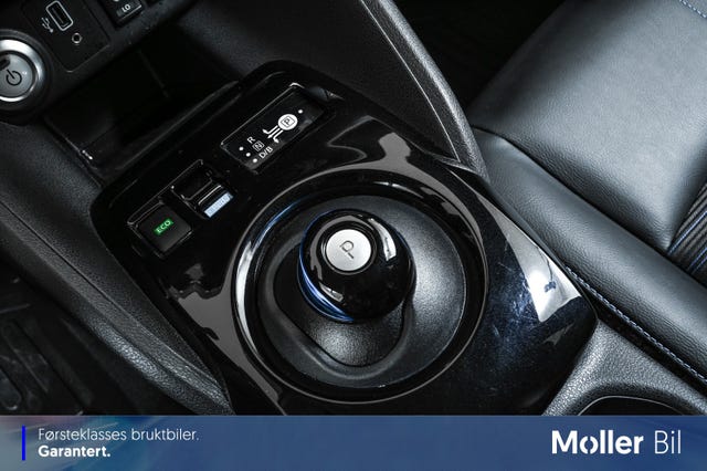 2020 NISSAN LEAF - 11