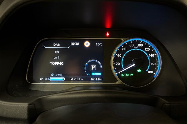 2022 NISSAN LEAF - 13