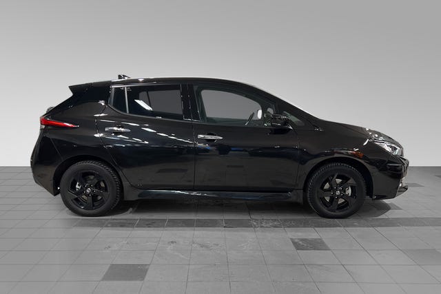 2022 NISSAN LEAF - 8