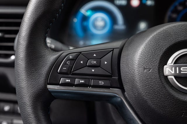 2022 NISSAN LEAF - 13