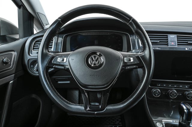 2018 VOLKSWAGEN GOLF - 9