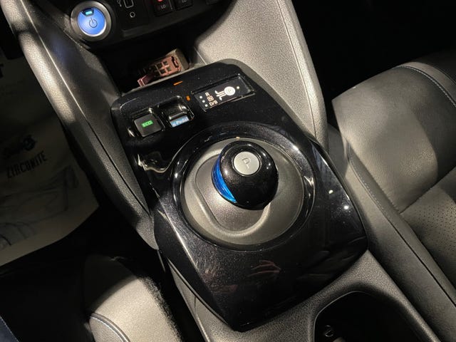 2020 NISSAN LEAF - 13