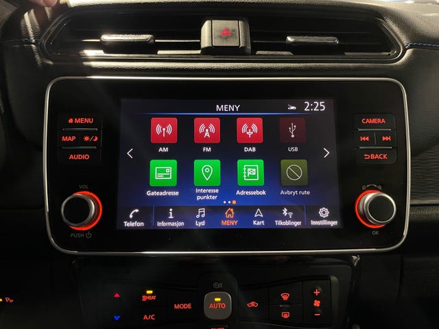 2020 NISSAN LEAF - 24