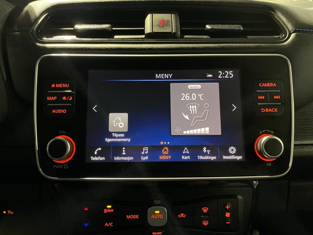 2020 NISSAN LEAF - 25
