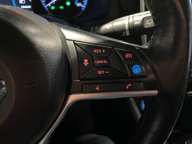 2020 NISSAN LEAF - 28