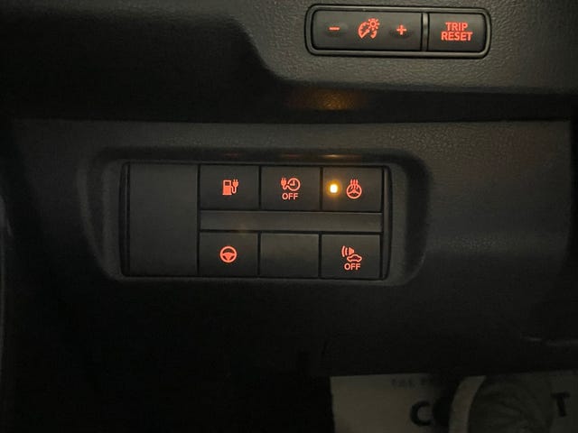 2020 NISSAN LEAF - 30