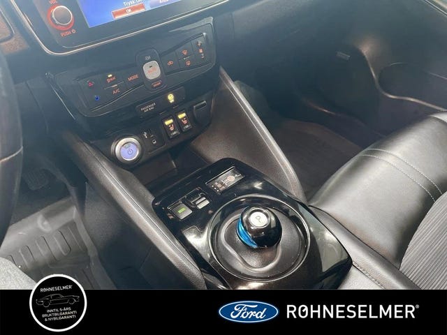 2018 NISSAN LEAF - 12