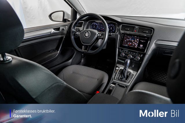 2019 VOLKSWAGEN GOLF - 19