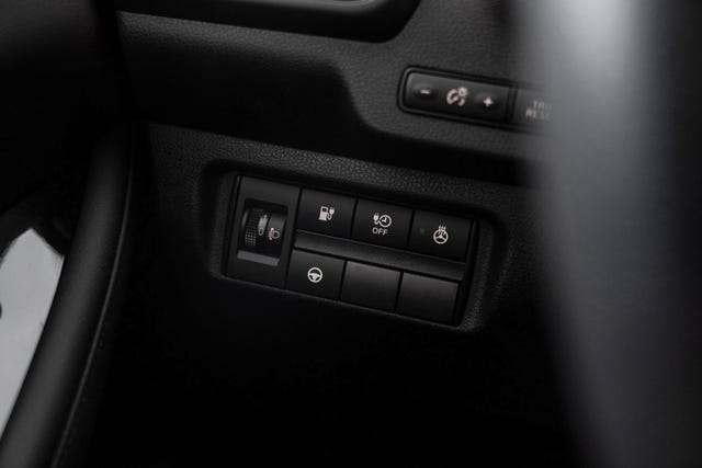 2022 NISSAN LEAF - 13