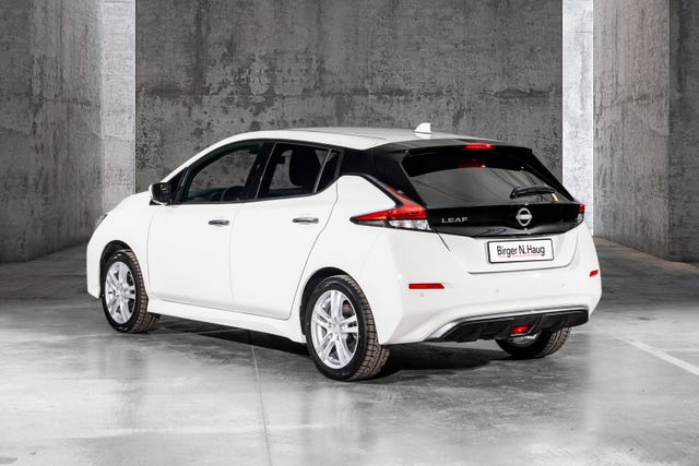 2022 NISSAN LEAF - 8