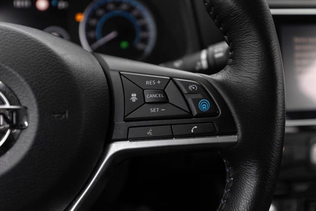 2022 NISSAN LEAF - 15