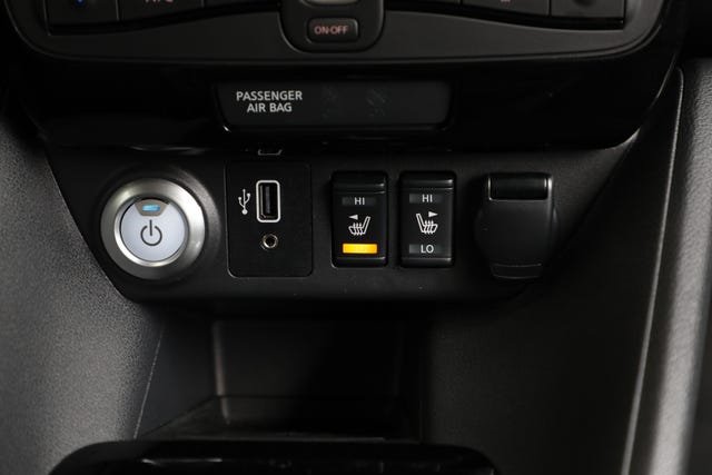 2019 NISSAN LEAF - 18