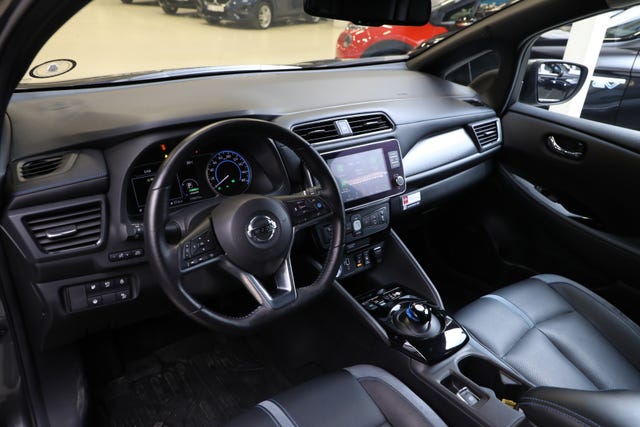 2019 NISSAN LEAF - 23