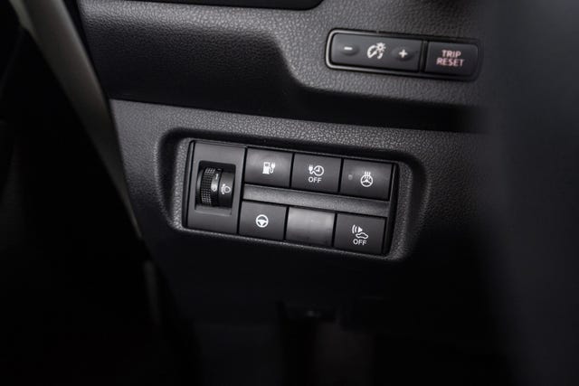2020 NISSAN LEAF - 13