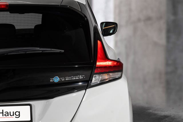 2020 NISSAN LEAF - 7