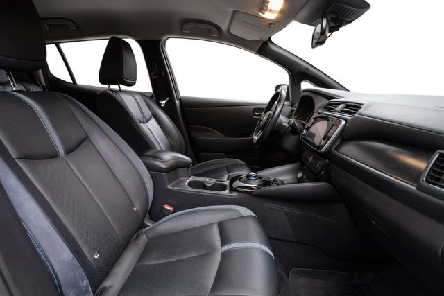 2020 NISSAN LEAF - 22