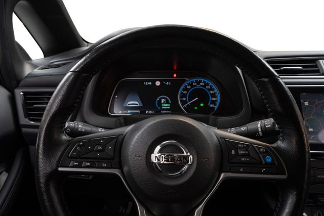 2020 NISSAN LEAF - 16