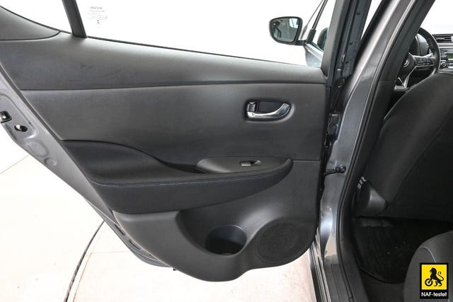 2022 NISSAN LEAF - 13